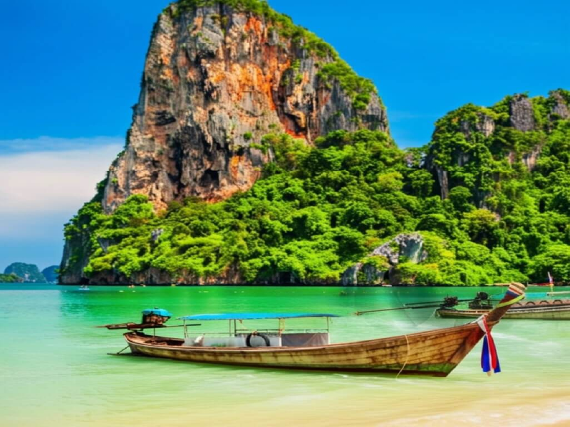 Family vacation holiday packages from Dubai to Thailand